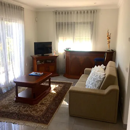 Excelente Com 3 Quartos Na Quinta Do